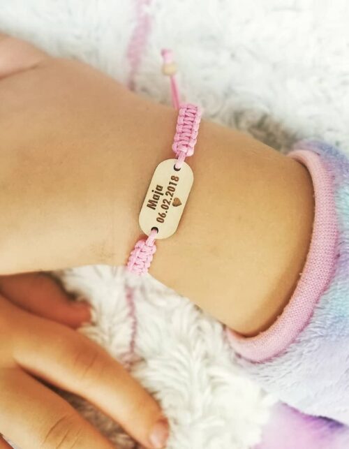 bransoletka dla niemowlaka z grawerem imienia personalizowana prezent na chrzest