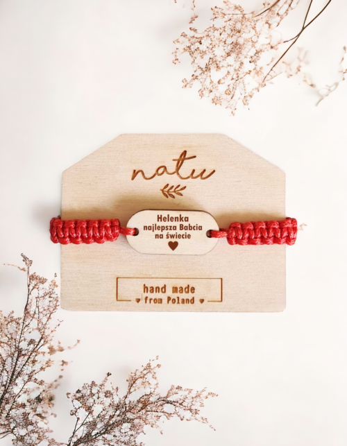 Bransoletka dla babci z grawerem – imię babci, napis „Najlepsza babcia na świecie” lub dowolny tekst, personalizowany prezent na Dzień Babci od wnuków, ręcznie pleciona, Natu Artwork