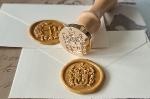 Pieczęć lakowa z herbem – personalizowany stempel do laku dla urzędów i instytucji